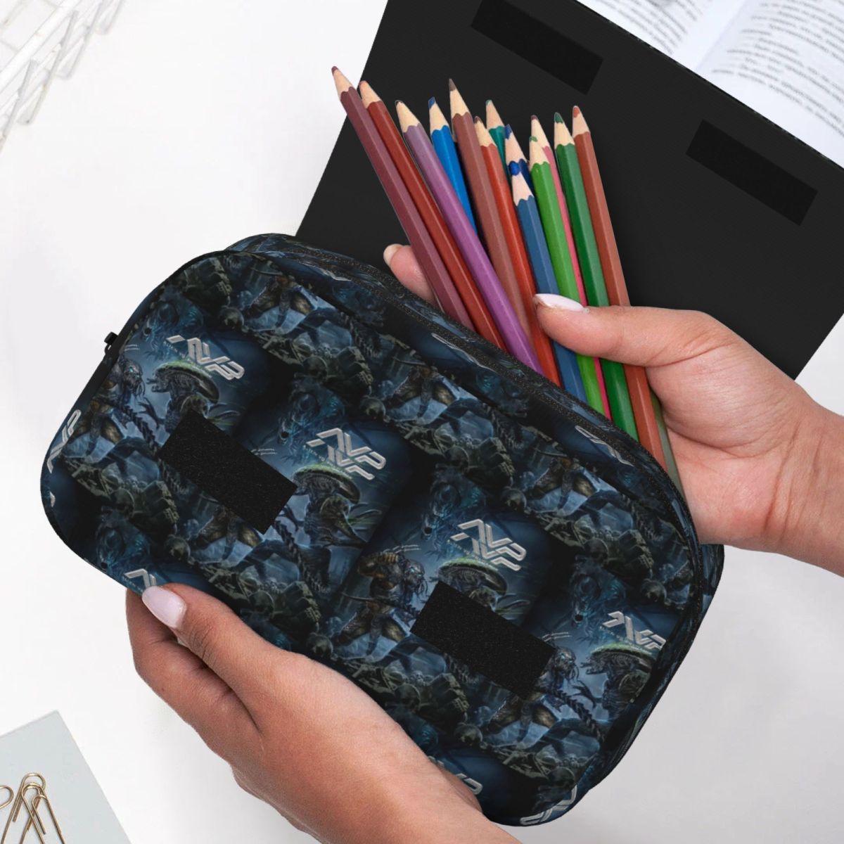 Alien Vs Predator Game Pencil  – обзор и цена Office Supply Vs Stationery